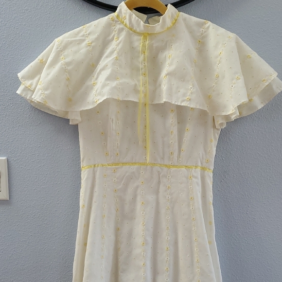 Vintage Dresses & Skirts - Vintage 1960 Eyelet Handmade Dress